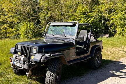 Jeep Wrangler 236.000 km 8.900 &euro; Offenburg 77656
