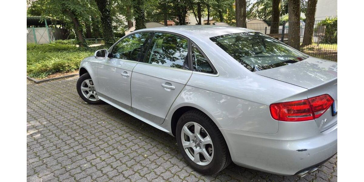 Audi A4 113.500 km 7.500 &euro; Augsburg 86156
