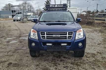 Isuzu D-Max 198.000 km 6.390 &euro; München 81829