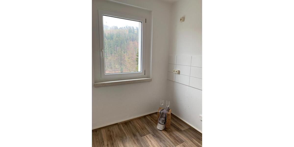 Etagenwohnung Zschopau - 3 Zimmer, 55 m&sup2;, 275&euro; | Angebot:26382758