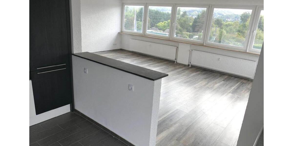 Großzügige 3 Zimmer Wohnung mit Top-Küche und Dachterrasse sofort 3 zimmer