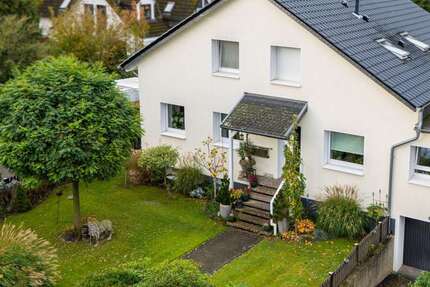 Haus zum Kaufen in Isernhagen Niederhägener Bauerschaft 699.000 € 181 m² 7 zimmer