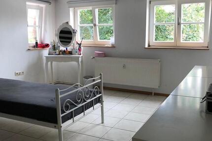 Charmante 100m² Wohnung im Fachwerkhaus in Brakel zimmer