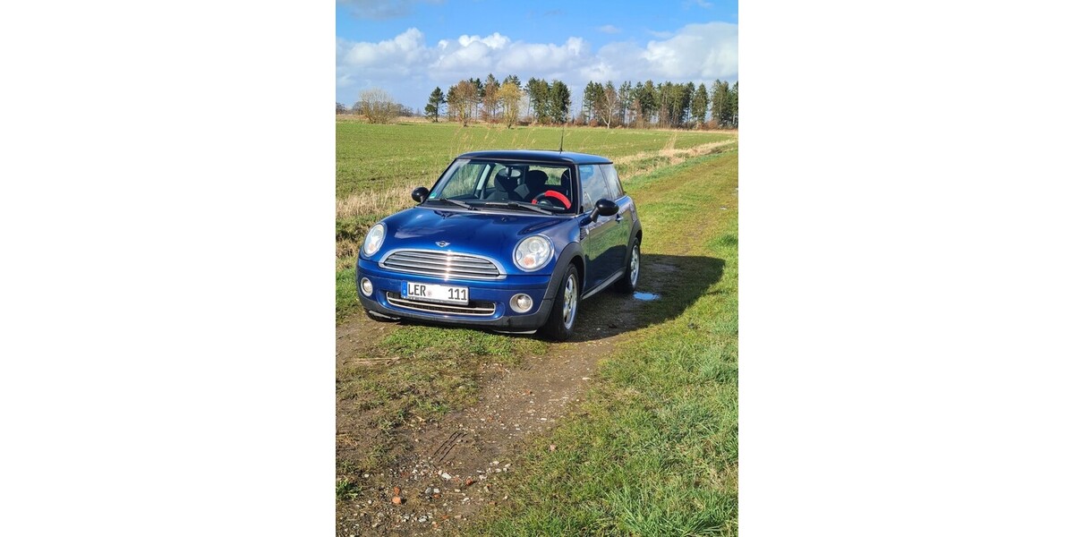 Mini Cooper 136.500 km 2.999 &euro; Weener 26826