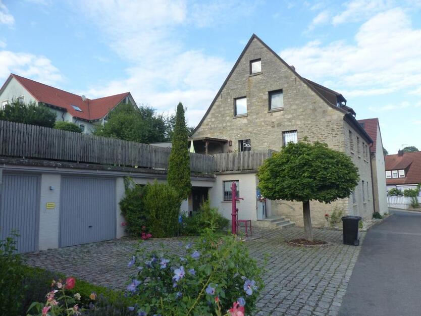 Einfamilienhaus mit Praxis (auch für Kapitalanleger)