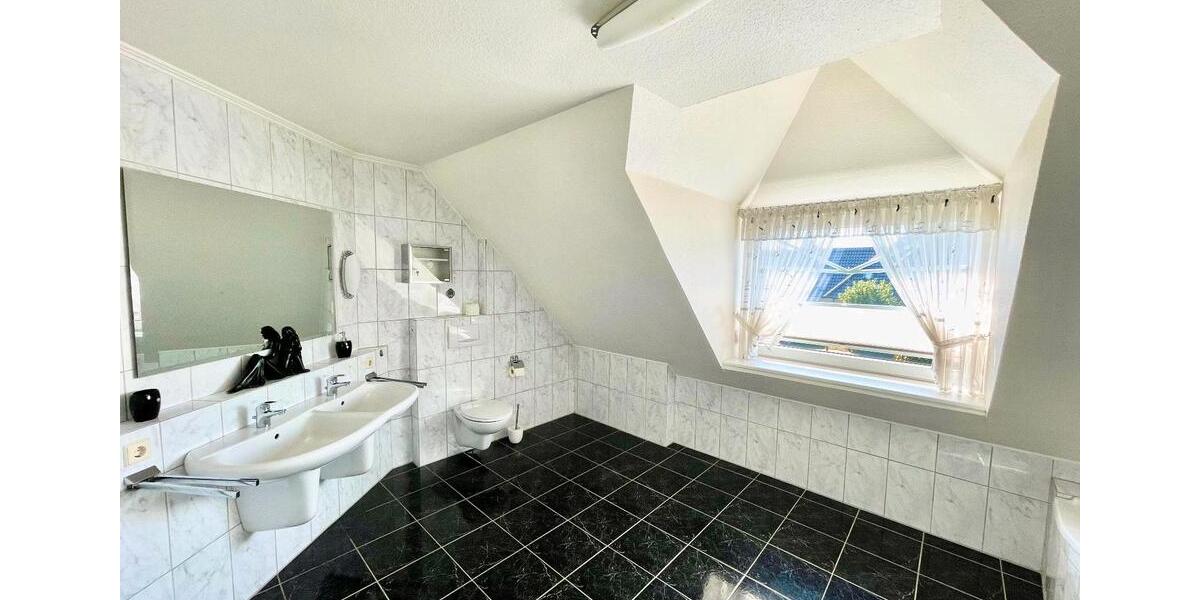 Einfamilienhaus Herzlake - 5 Zimmer, 220 m&sup2;, 1.800&euro; | Angebot:25935020