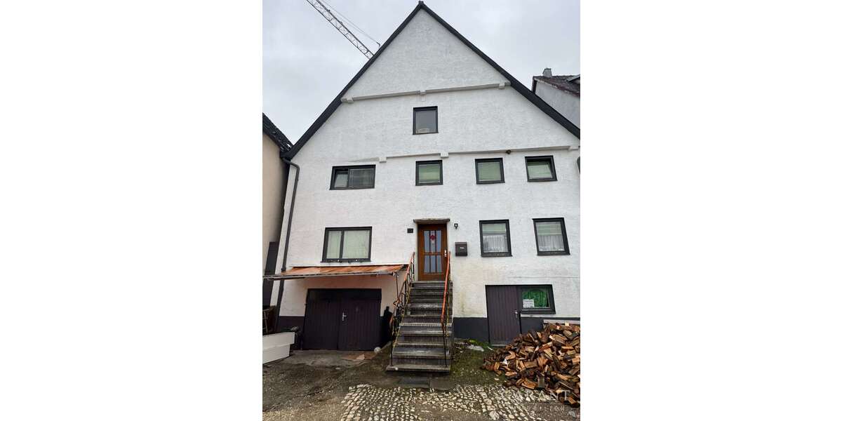 Einfamilienhaus Lauingen - 5 Zimmer, 120 m&sup2;, 180.000&euro; | Angebot:25257780