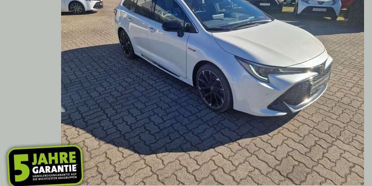 Toyota Corolla 53.189 km 25.890 &euro; Halle 06130