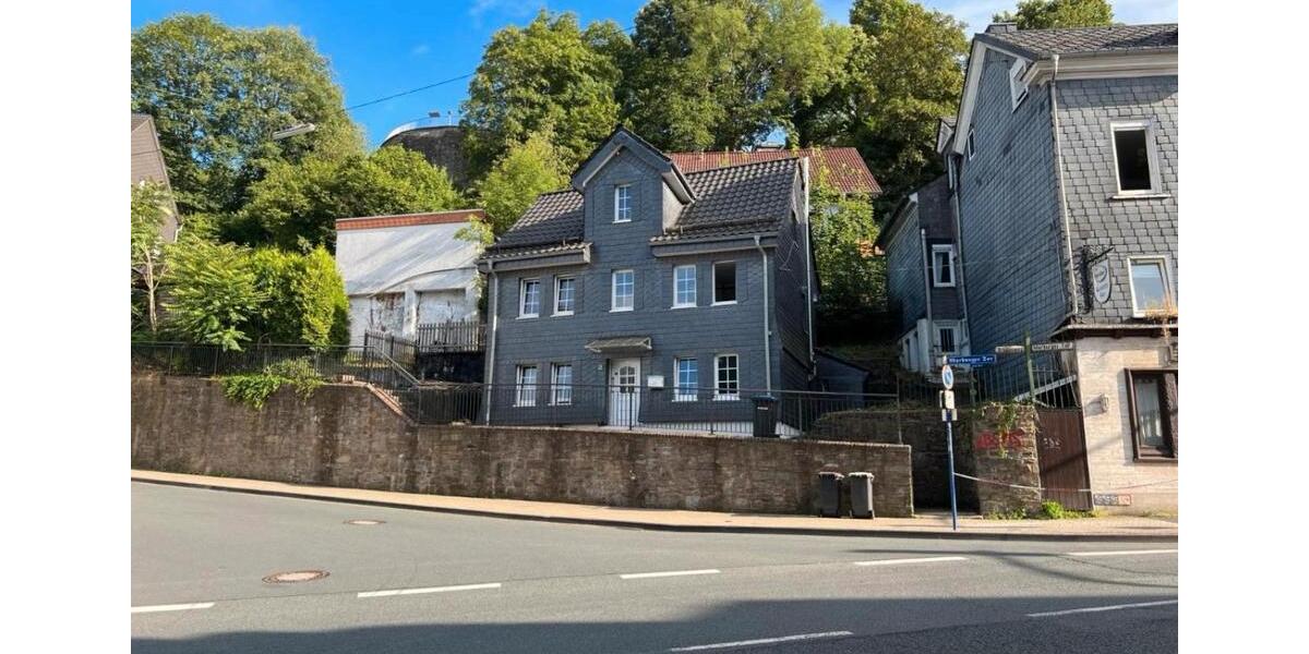 Einfamilienhaus Siegen Kaan-Marienborn - 7 Zimmer, 130 m&sup2;, 1.390&euro; | Angebot:25274630