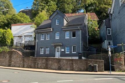 Haus Siegen Kaan-Marienborn - 7 Zimmer, 130 m&sup2;, 1.390&euro; | Angebot:25274630