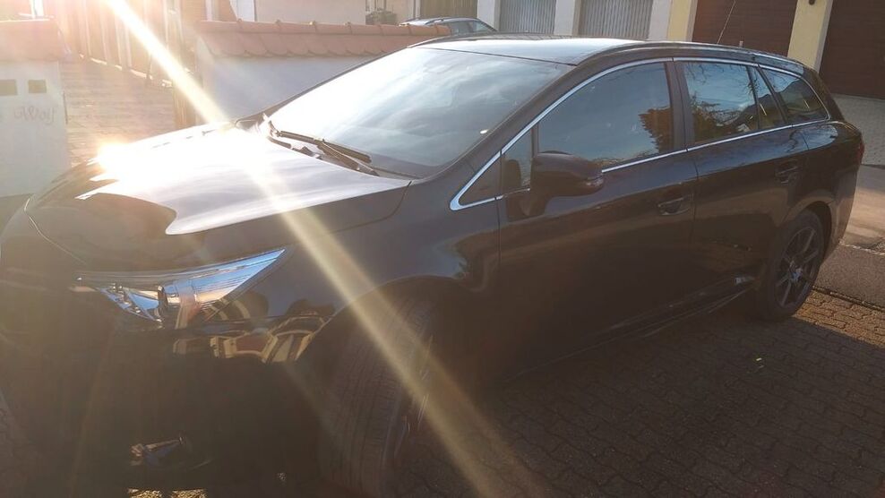 Toyota Avensis 139.000 km 12.100 € Eiselfing 83549
