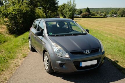 Hyundai i20 182.000 km 2.100 &euro; Roetgen 52159