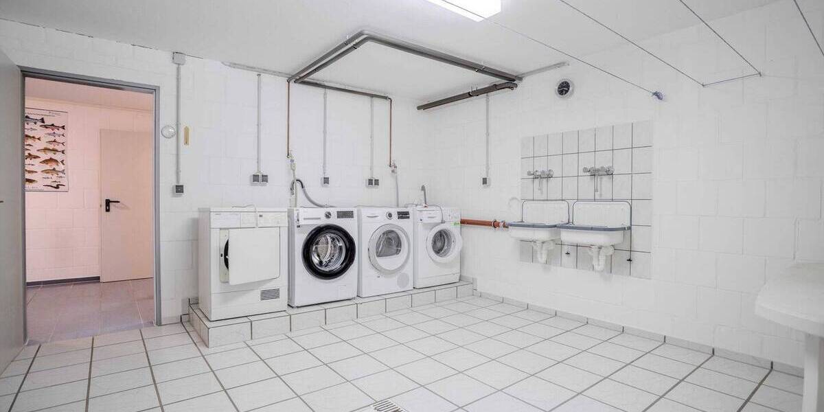 Mehrfamilienhaus, Wohnhaus Möhnesee Körbecke - 8 Zimmer, 264 m&sup2;, 640.000&euro; | Angebot:26128029