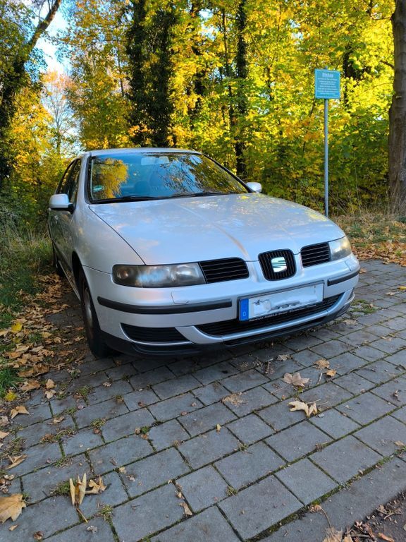 Seat Toledo 177.390 km 2.700 € Berlin 13125