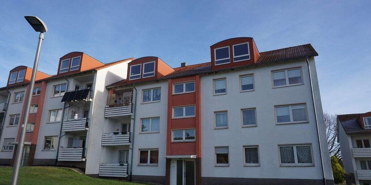 ***Wohnung mit Balkon in Bad Arolsen zu verkaufen*** 3 zimmer