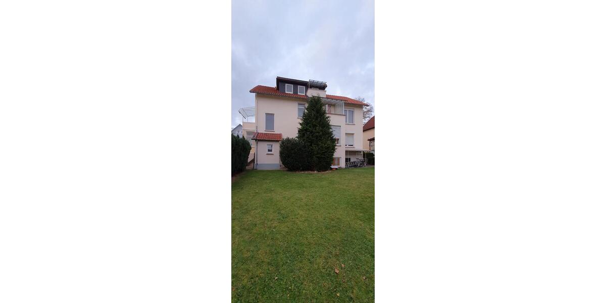 Hochparterre Bad Pyrmont - 4 Zimmer, 100 m&sup2;, 900&euro; | Angebot:26321761