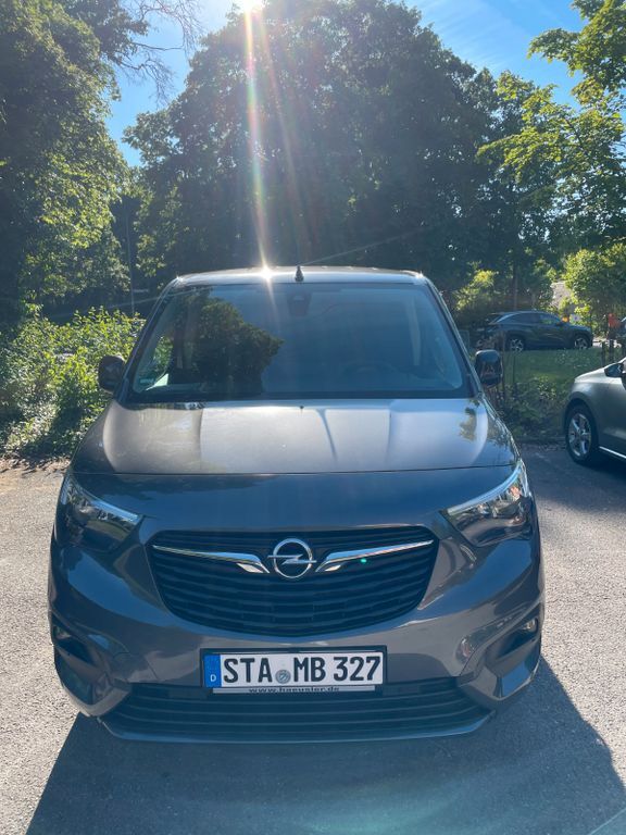 Opel Combo 25.000 km 17.850 € München 81243