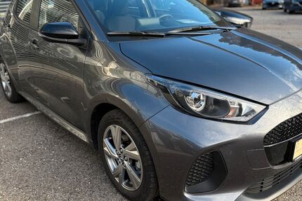 Mazda 2 Hybrid 15.909 km 19.999 &euro; Altensteig 72213