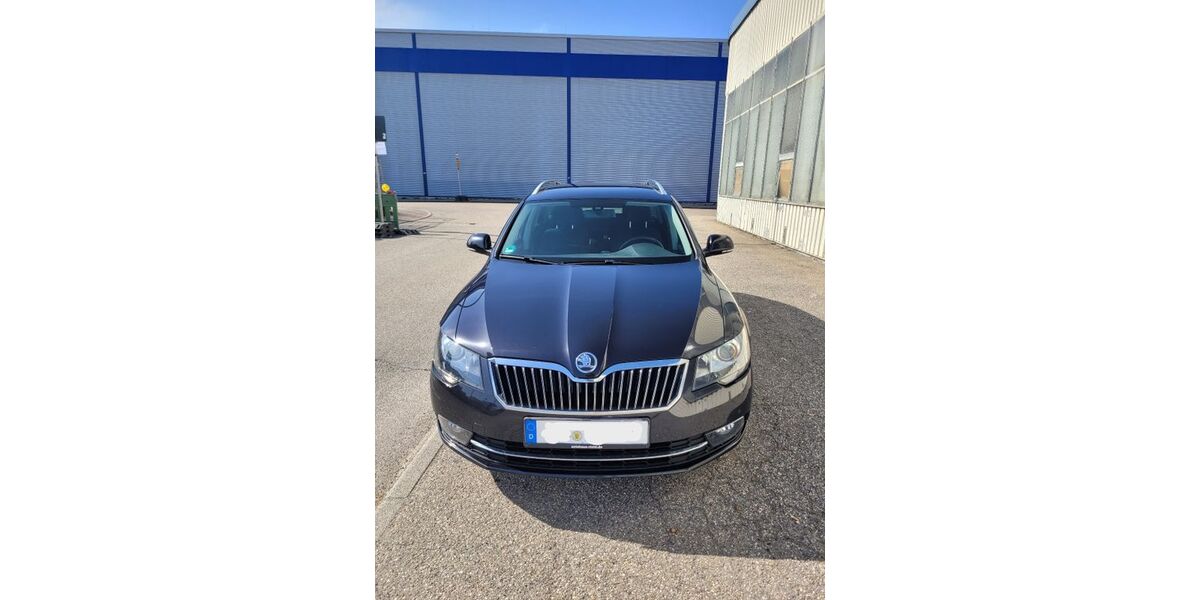 Skoda Superb 245.000 km 5.899 &euro; Leonberg 71229