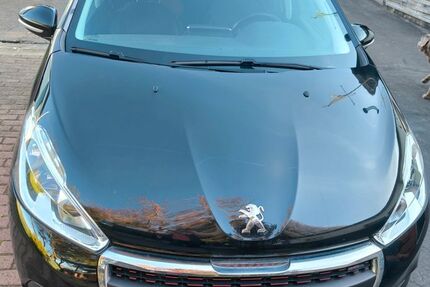 Peugeot 208 170.000 km 6.400 &euro; Stadtlauringen 97488