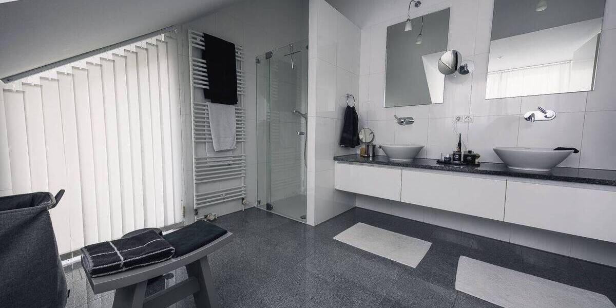 Doppelhaushälfte Leutenbach - 9 Zimmer, 286 m&sup2;, 1.185.000&euro; | Angebot:26787993