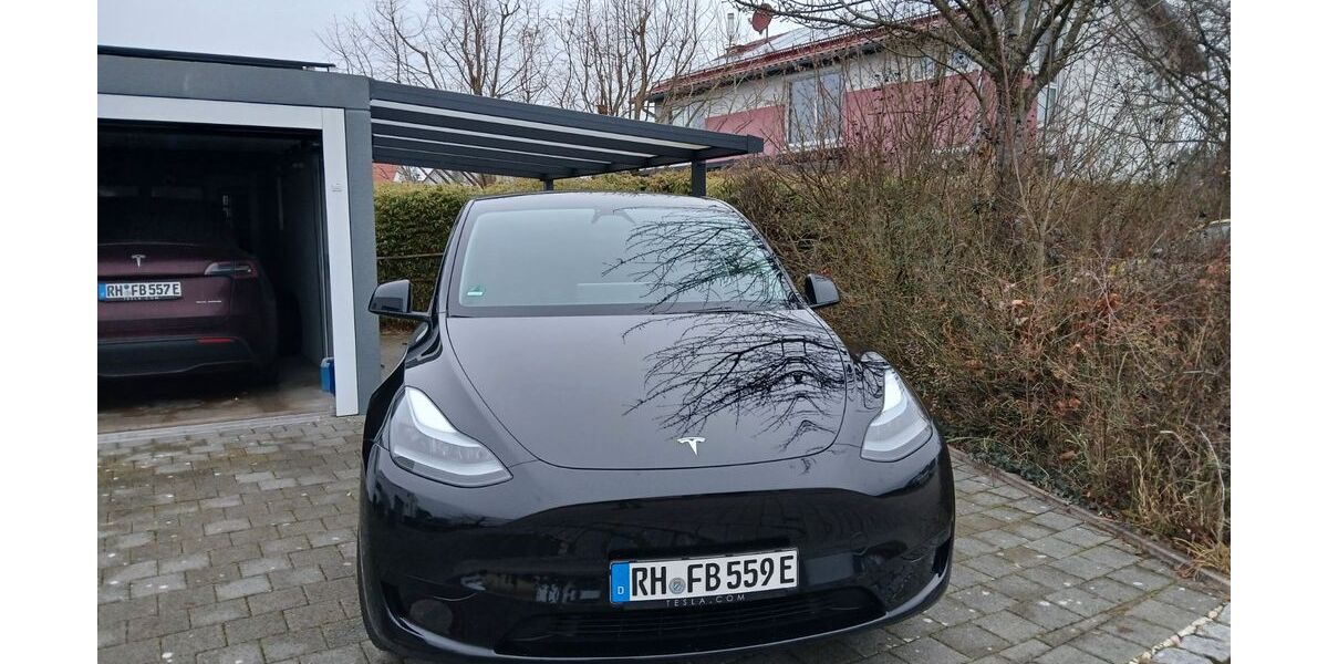 Tesla Model Y 24.560 km 36.900 &euro; Kammerstein 91126