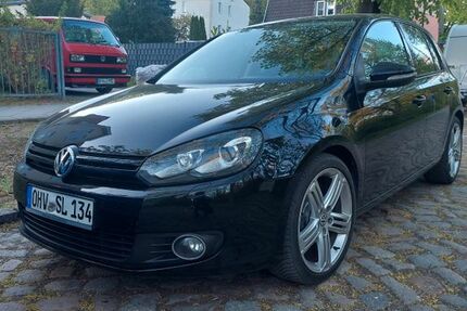 VW Golf 214.000 km 4.444 &euro; Hohen Neuendorf 16540