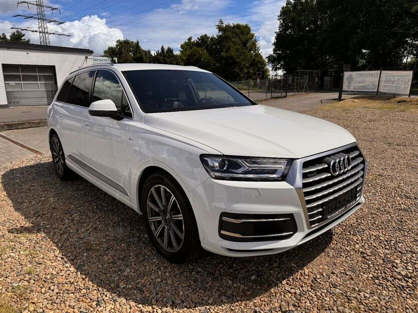Q7