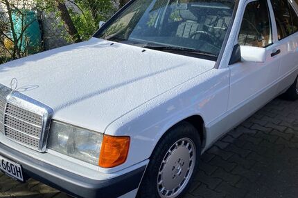 Mercedes-Benz 190 64.500 km 12.000 &euro; Rödermark 63322