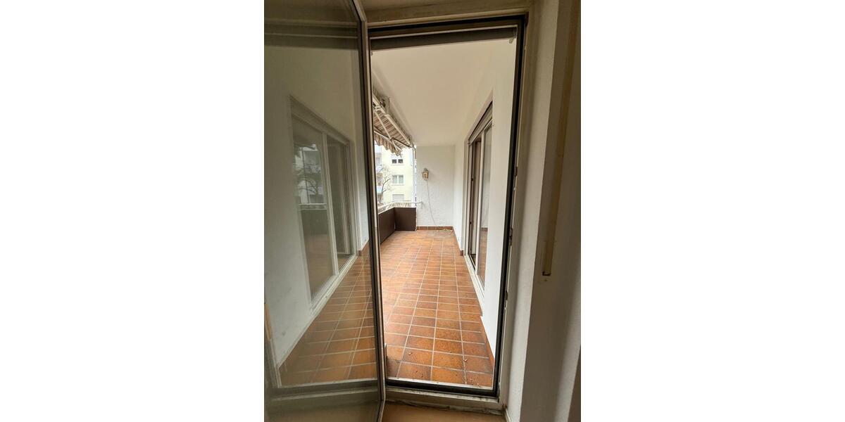 Hochparterre Gerlingen - 2 Zimmer, 63 m&sup2;, 210.000&euro; | Angebot:25292106