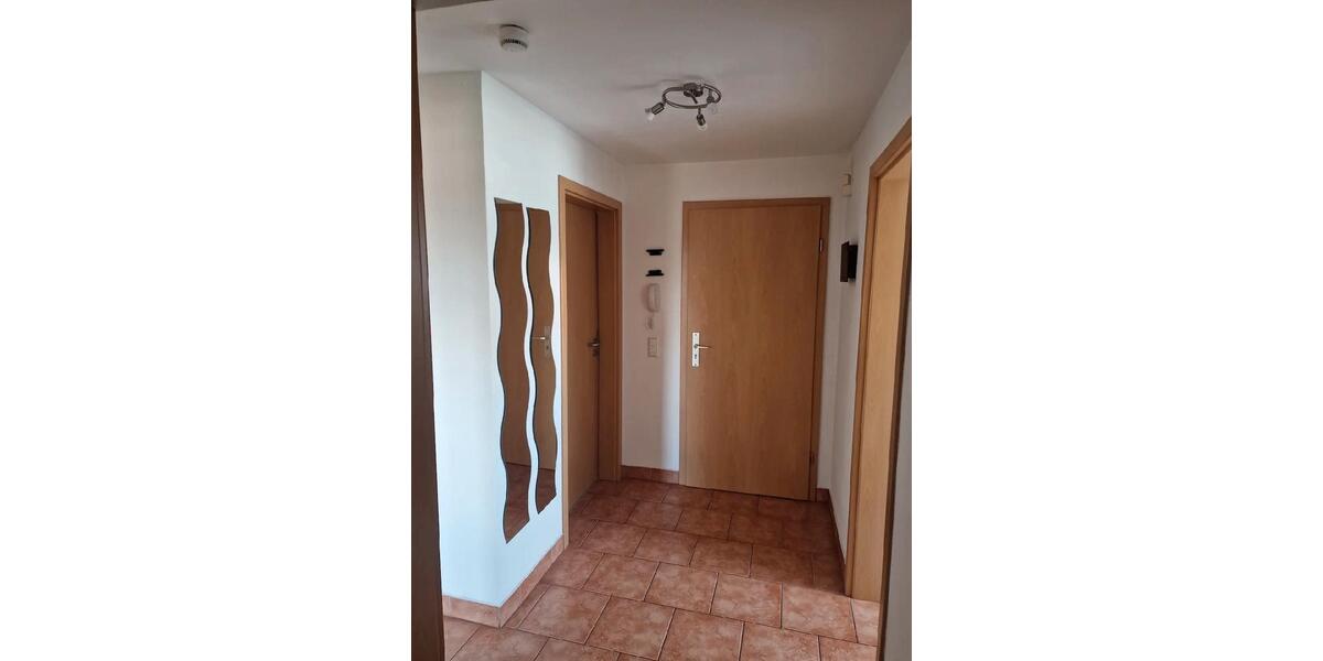 Dachgeschoßwohnung Weinstadt - 2.5 Zimmer, 45 m&sup2;, 155.000&euro; | Angebot:25408189