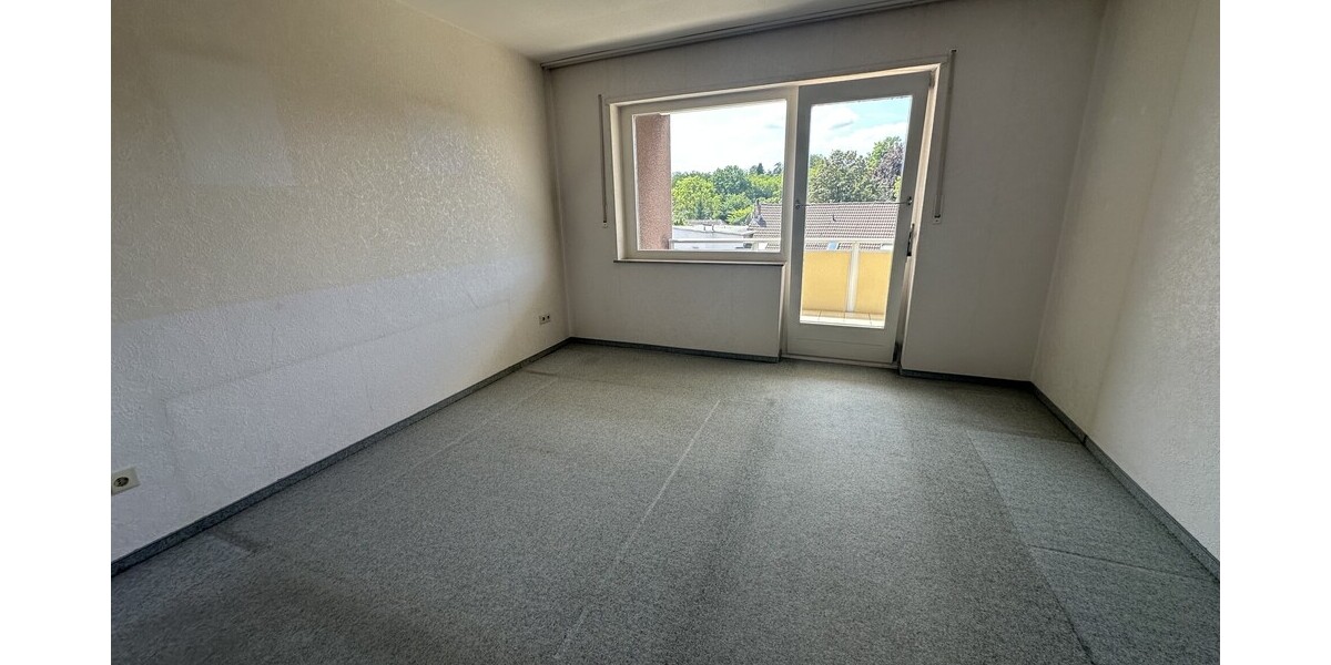 Wohnkomfort mit Perspektive – Großzügige Eigentumswohnung mit Balkon und Aufzug - Erbpachtgrundstück - Etagenwohnung Hemer | Angebot:27146095