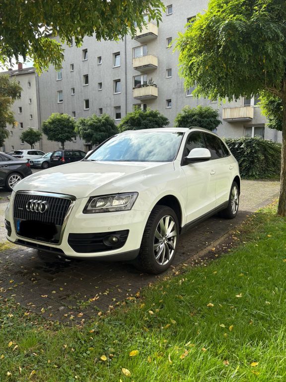 Audi Q5 301.000 km 8.000 € Köln 50670