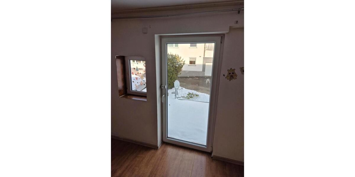 Dachgeschoßwohnung Burbach - 2 Zimmer, 50 m&sup2;, 750&euro; | Angebot:24679232