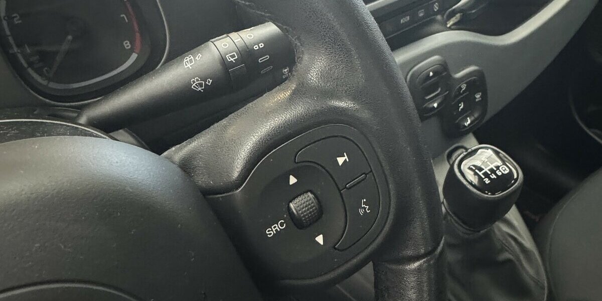 Fiat Panda Cross Red 1.0 Hybrid 1.Hand Neuwertig! 38.820 km 11.740 &euro; Lich 35423