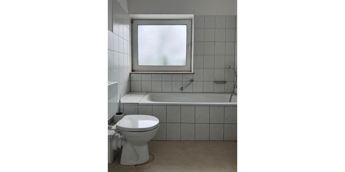 Erdgeschoßwohnung Remscheid Remscheid-Süd - 3 Zimmer, 56 m&sup2;, 339&euro; | Angebot:25570041