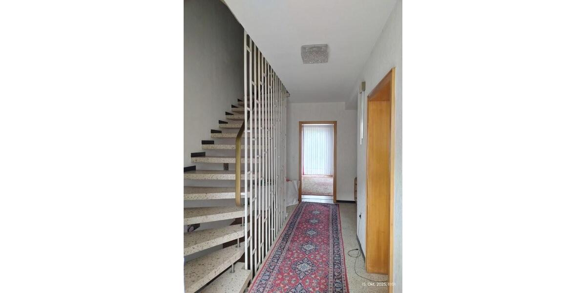 Gute Gelegneheit Großzügig geschnittenes Reihenendhaus mit Balkon, schönem Garten und Garage - Reihenendhaus Köln Godorf | Angebot:23168372