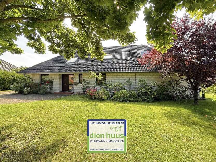 Haus zum Kaufen in Ribnitz-Damgarten OT Klockenhagen 799.000 € 249 m²