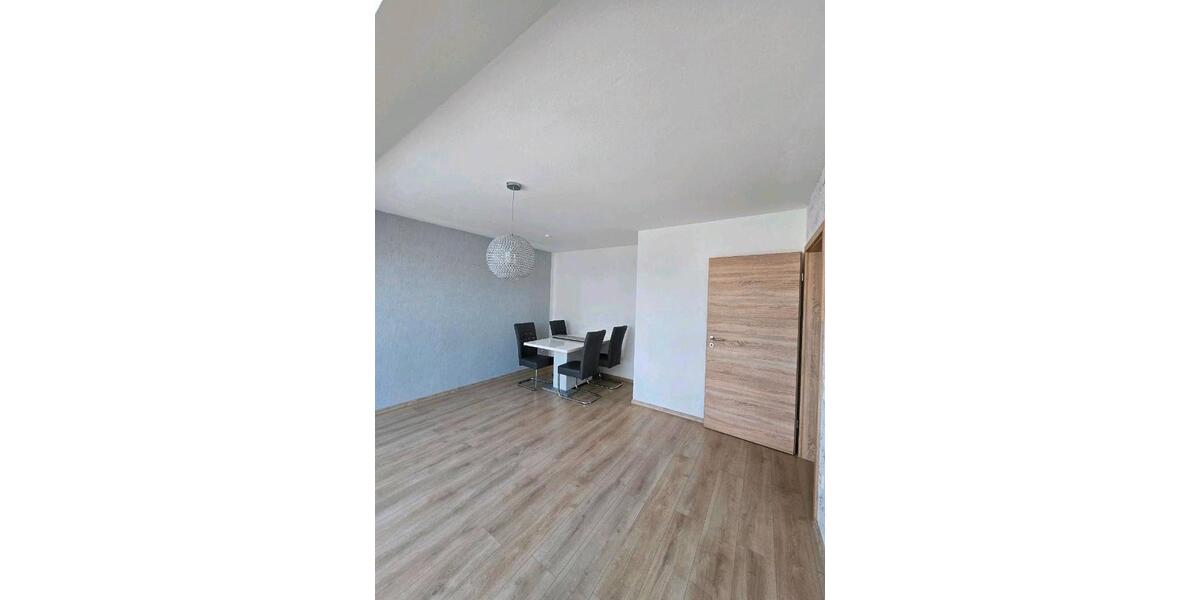 Dachgeschoßwohnung Wesendorf - 3 Zimmer, 65 m&sup2;, 700&euro; | Angebot:26057777
