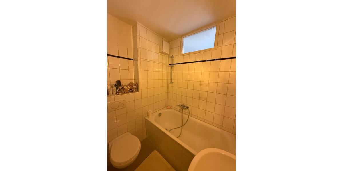 Mehrfamilienhaus, Wohnhaus Ahrensburg - 2.5 Zimmer, 69 m&sup2;, 1.400&euro; | Angebot:26213188