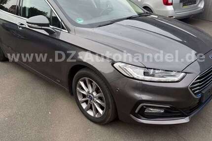 Ford Mondeo 225.466 km 12.390 € Netzschkau 08491
