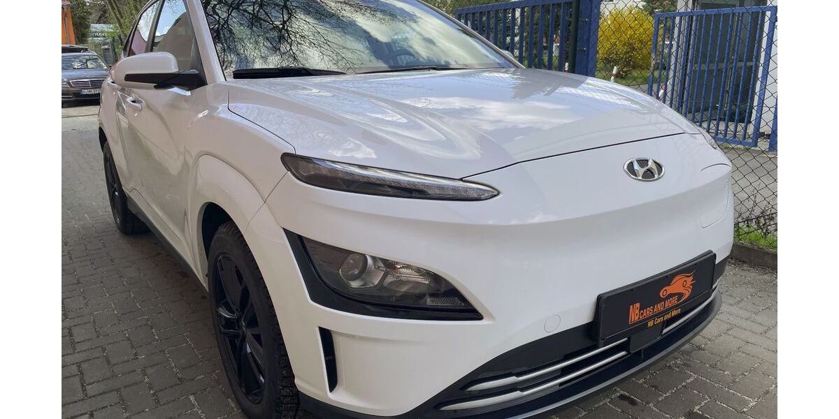Hyundai KONA 15.600 km 19.990 &euro; Berlin 12107
