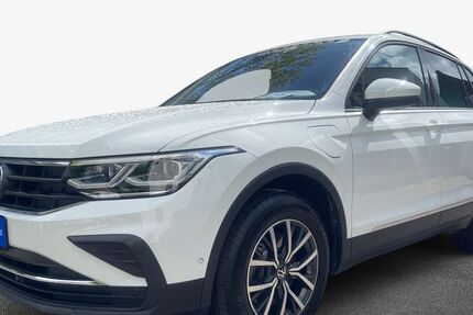 VW Tiguan 53.500 km 27.990 &euro; Rendsburg 24768