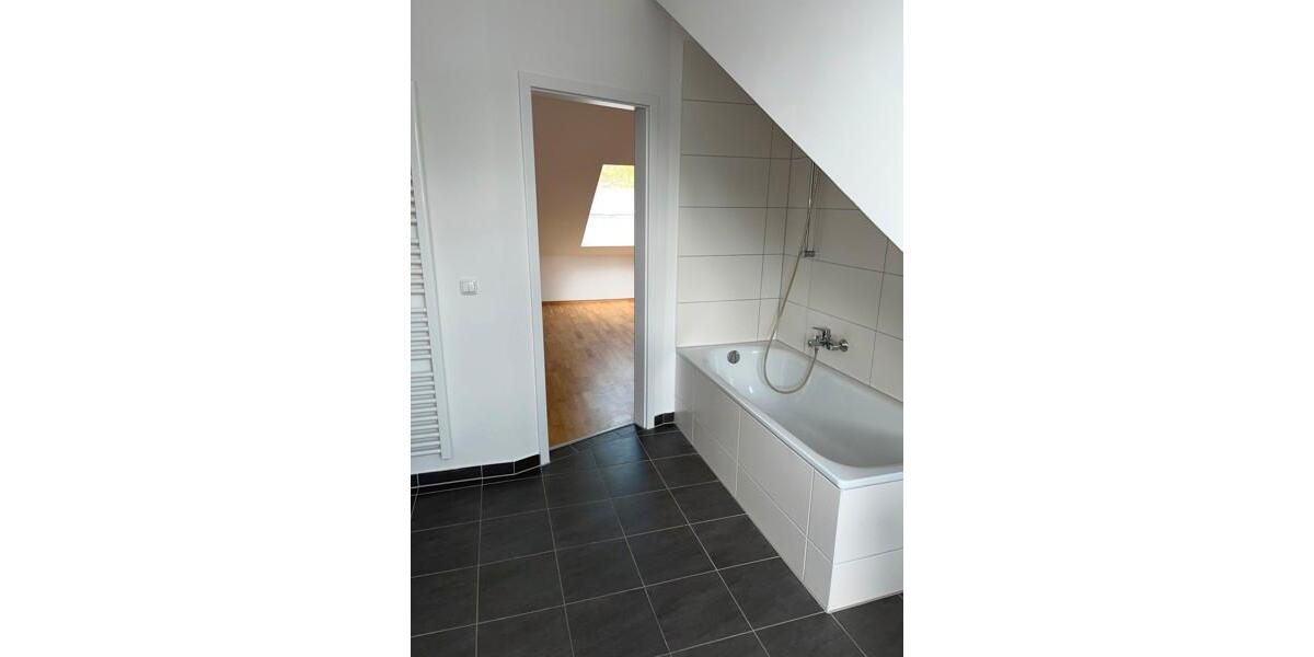Dachgeschoßwohnung Erding - 2 Zimmer, 51 m&sup2;, 776&euro; | Angebot:26641673