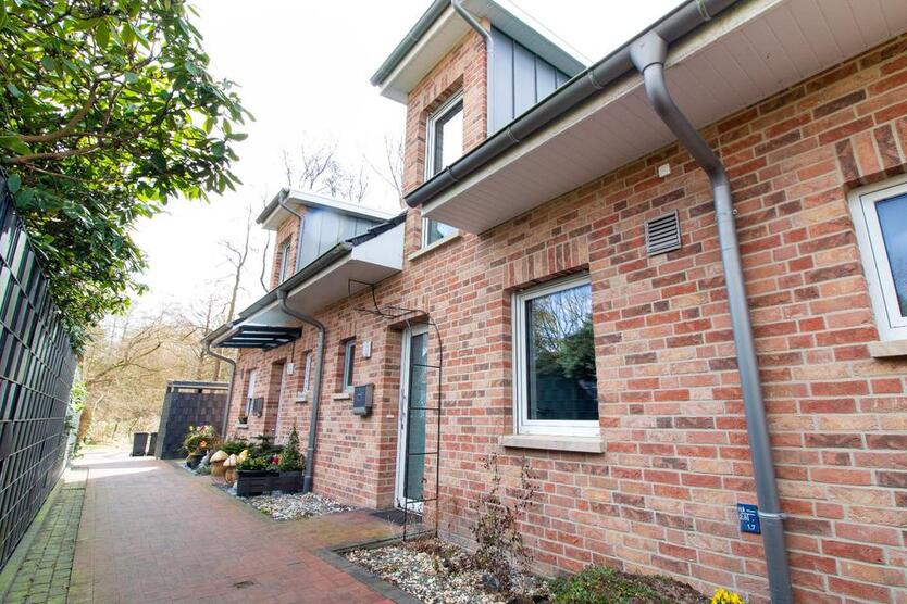 Modernes Reihenhaus (KfW 40+) in Toplage von Papenburg