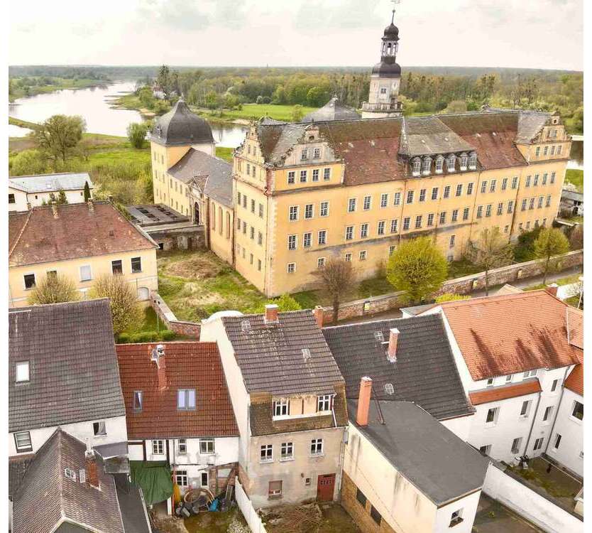 Haus zum Kaufen in Coswig (Anhalt) 125.000 € 80 m²