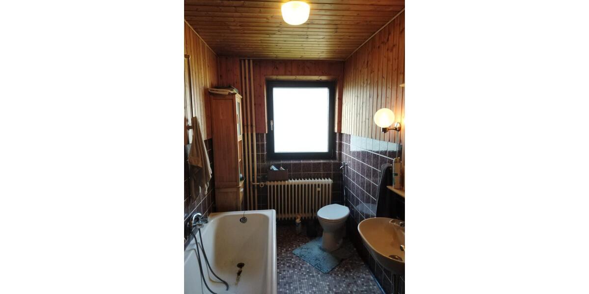 Einfamilienhaus Weiskirchen - 7 Zimmer, 145 m&sup2;, 145.000&euro; | Angebot:23578378