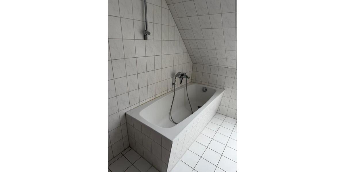 Dachgeschoßwohnung Kyritz - 3 Zimmer, 86 m&sup2;, 599&euro; | Angebot:26562005