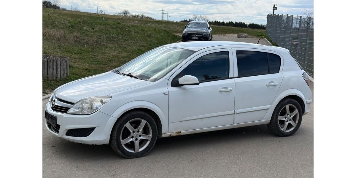 Opel Astra 261.000 km 850 &euro; Dotternhausen 72359