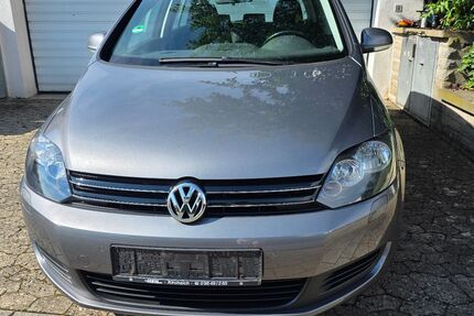 VW Golf Plus 131.500 km 3.699 &euro; Sand a. Main 97522